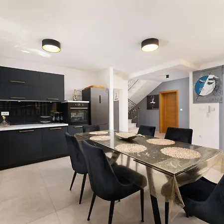 Villa Andante By El-pi Tours Malinska