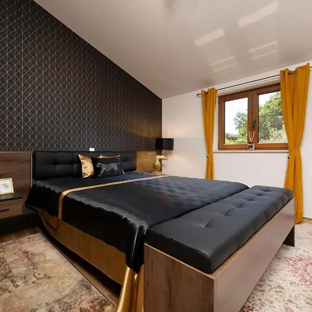 Andante By El-pi Tours *