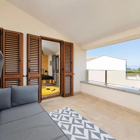 Andante By El-pi Tours