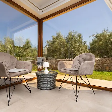 Andante By El-pi Tours Villa *