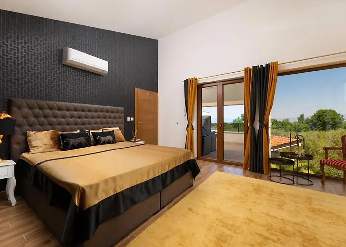 Andante By El-pi Tours Villa *