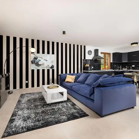 Andante By El-pi Tours * マリンスカ